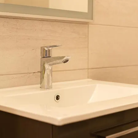 Votre Maison Loin De Chez Vous Châteaugay