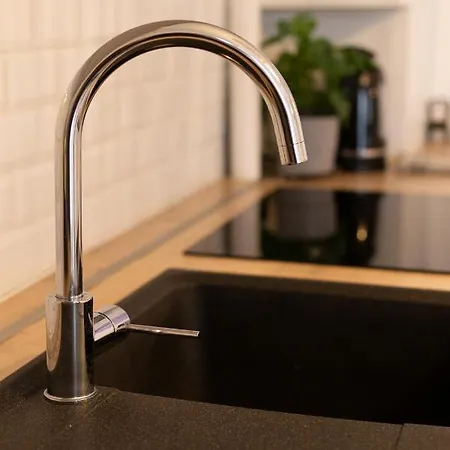 Votre Maison Loin De Chez Vous *